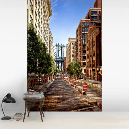 Фотообои Улица с видом на мост, арт. 44300, пример фотообоев на стене