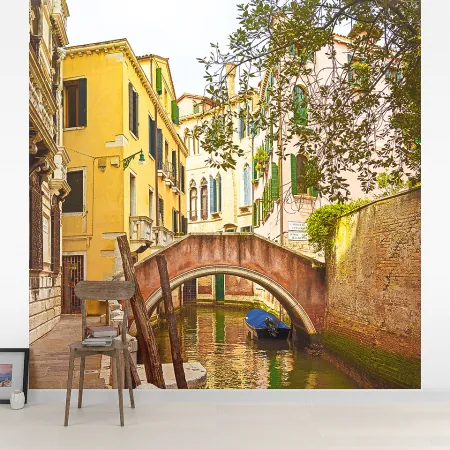 Фотообои Мостик в Венеции, арт. 44504, пример фотообоев на стене